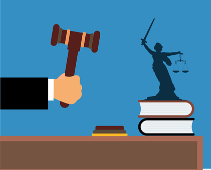 Szkolenia dla prawników – warto skorzystać!