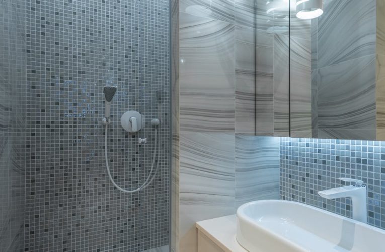 Ile kosztuje wyremontowanie łazienki? Sprawdźmy ceny i odpowiedzi na najważniejsze pytania