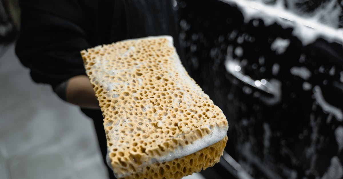 Jak skutecznie myć samochód po nałożeniu wosku - praktyczne wskazówki i porady