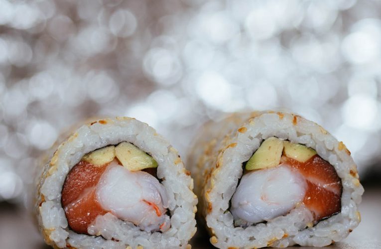 Sushi: Tajemnice i smaki kuchni japońskiej które warto poznać